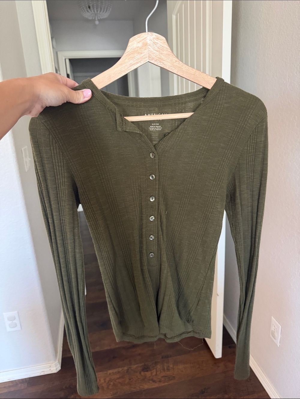 American Eagle Outfitters Olive Ribbed Henley Long Sleeve